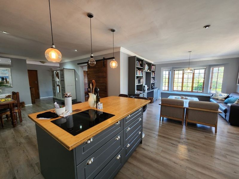 House For Sale In Malmesbury - Photo 6