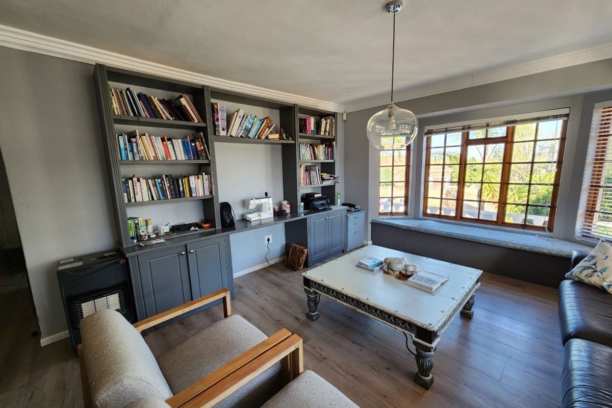 House For Sale In Malmesbury - Photo 3