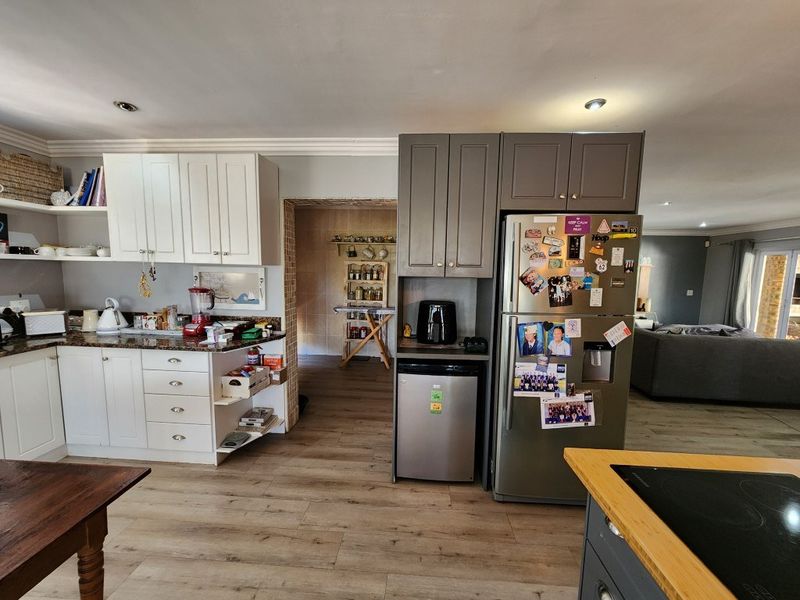 House For Sale In Malmesbury - Photo 5