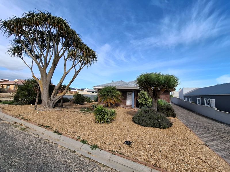 House For Sale In Langebaan - Photo 4