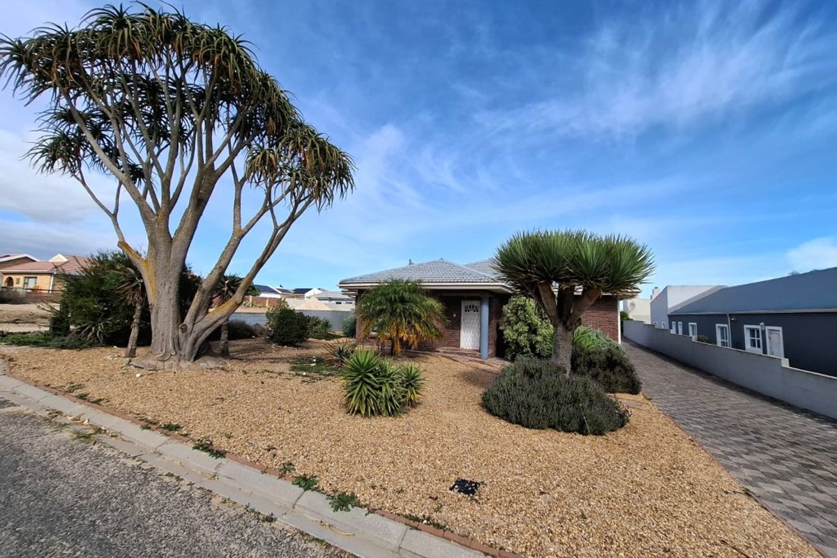 House For Sale In Langebaan - Photo 3