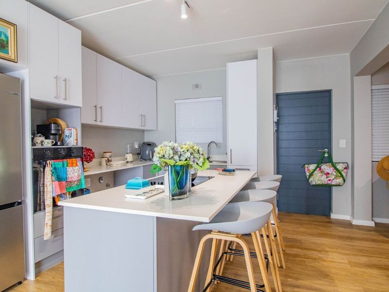 Apartment For Sale In Langebaan - Photo 7