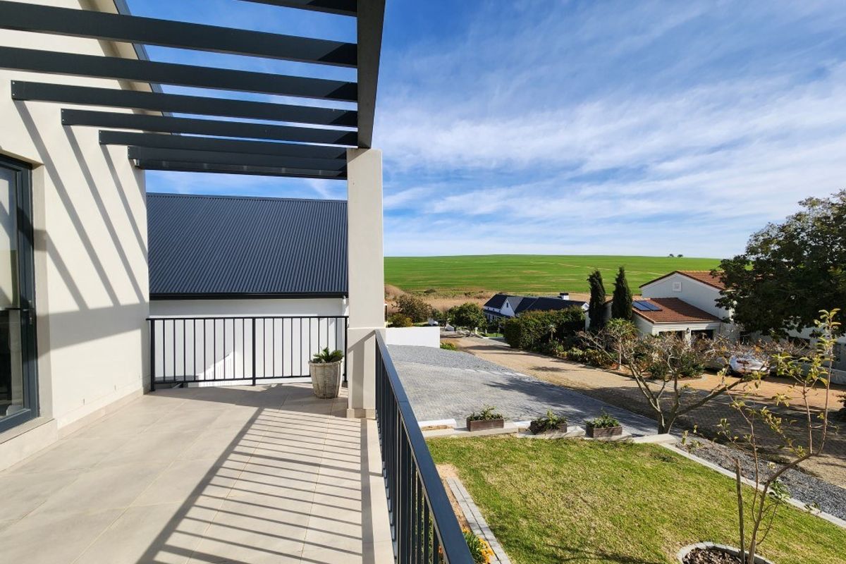 House For Sale In Malmesbury - Photo 2