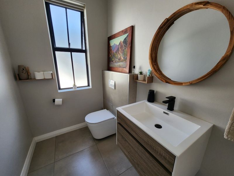 House For Sale In Malmesbury - Photo 8