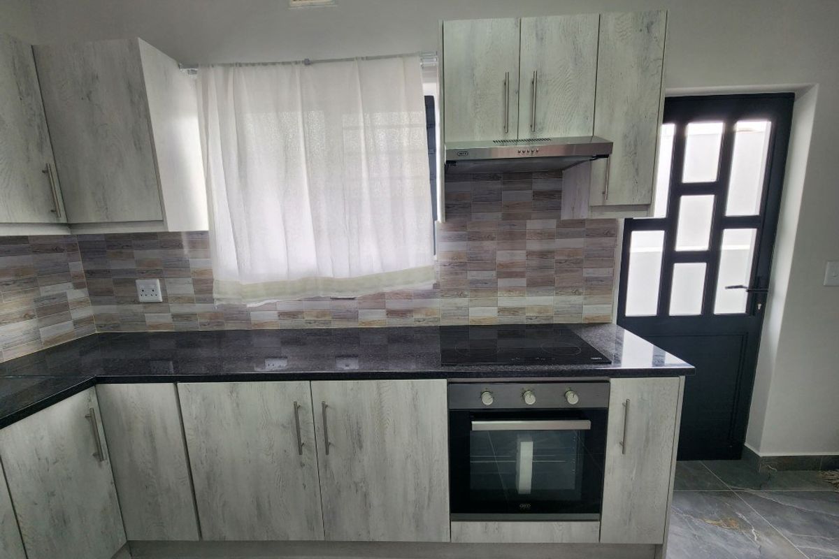 House For Sale In Malmesbury - Photo 4