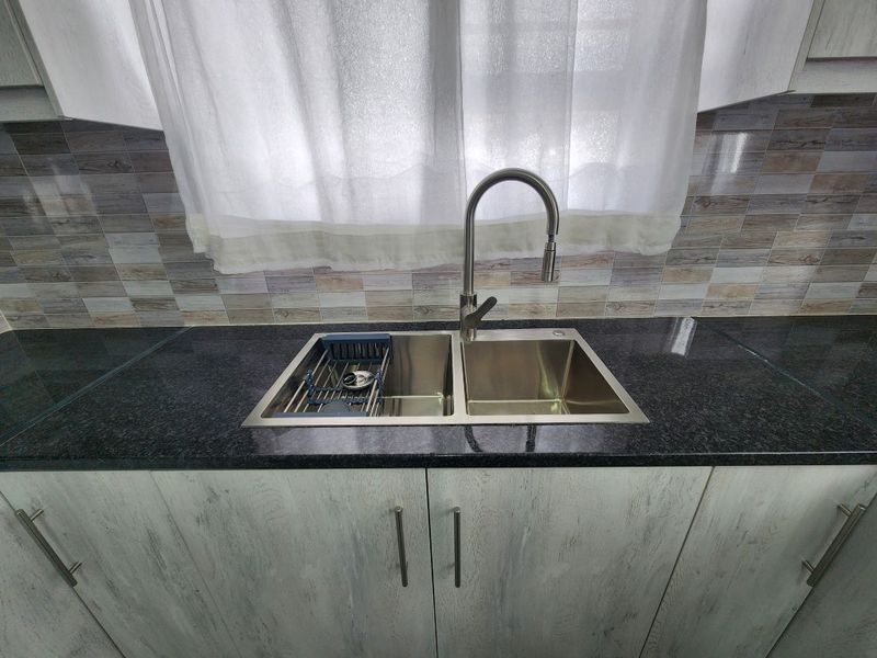 House For Sale In Malmesbury - Photo 7