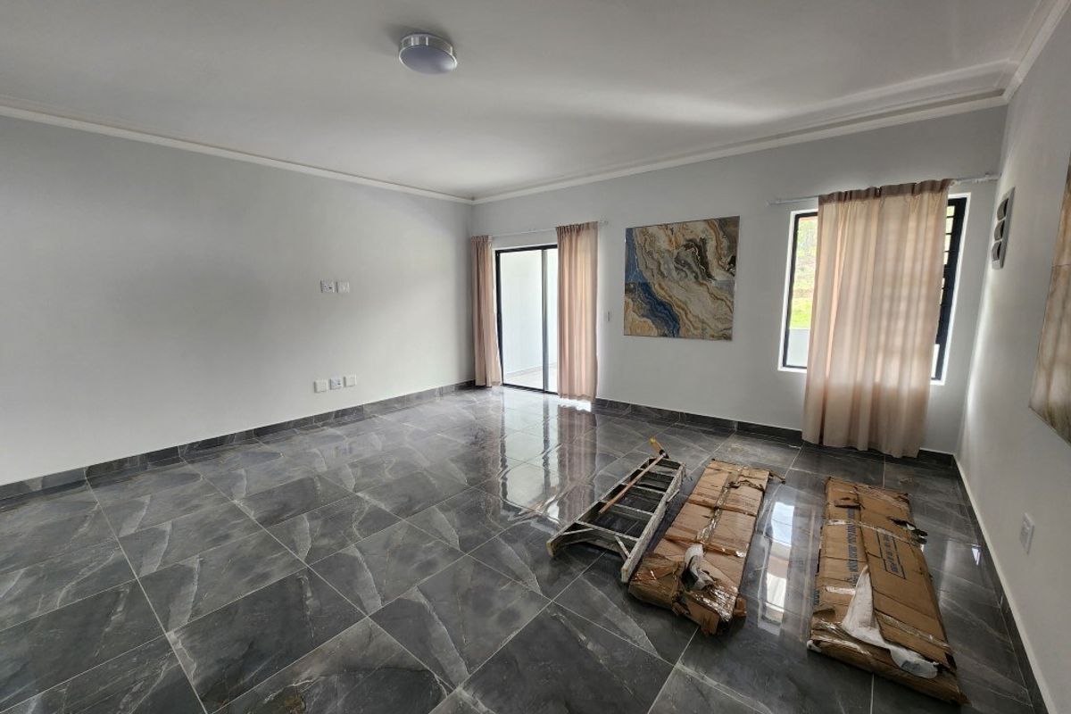 House For Sale In Malmesbury - Photo 2