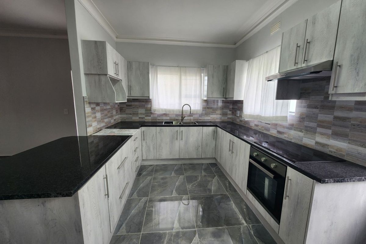 House For Sale In Malmesbury - Photo 3