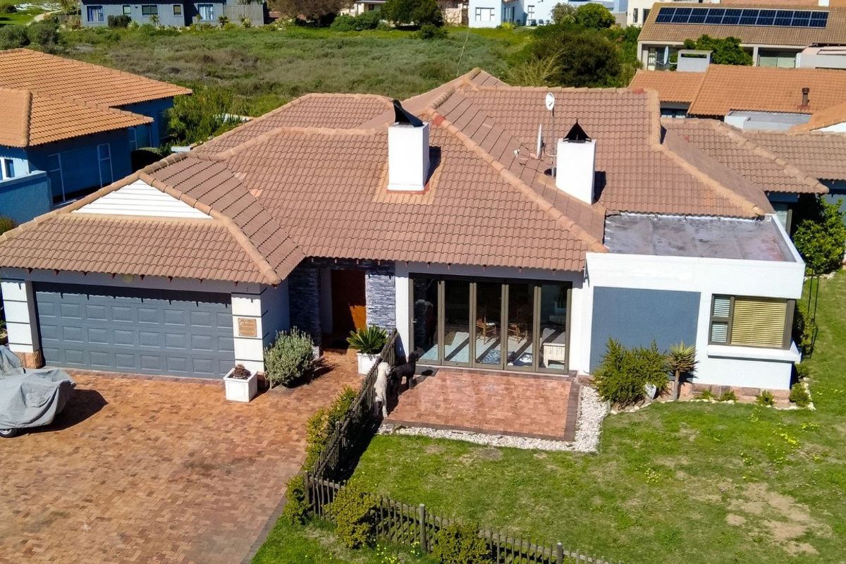 House For Sale In Langebaan - Photo 2