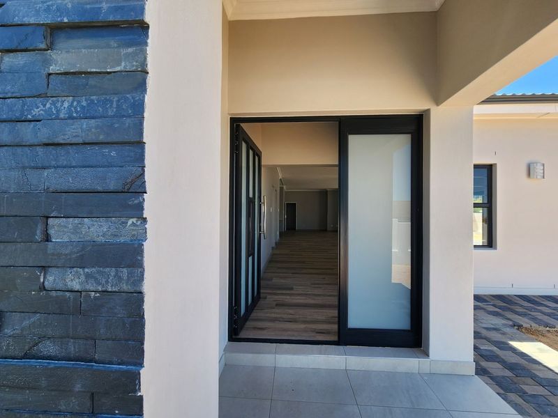 House For Sale In Malmesbury - Photo 4