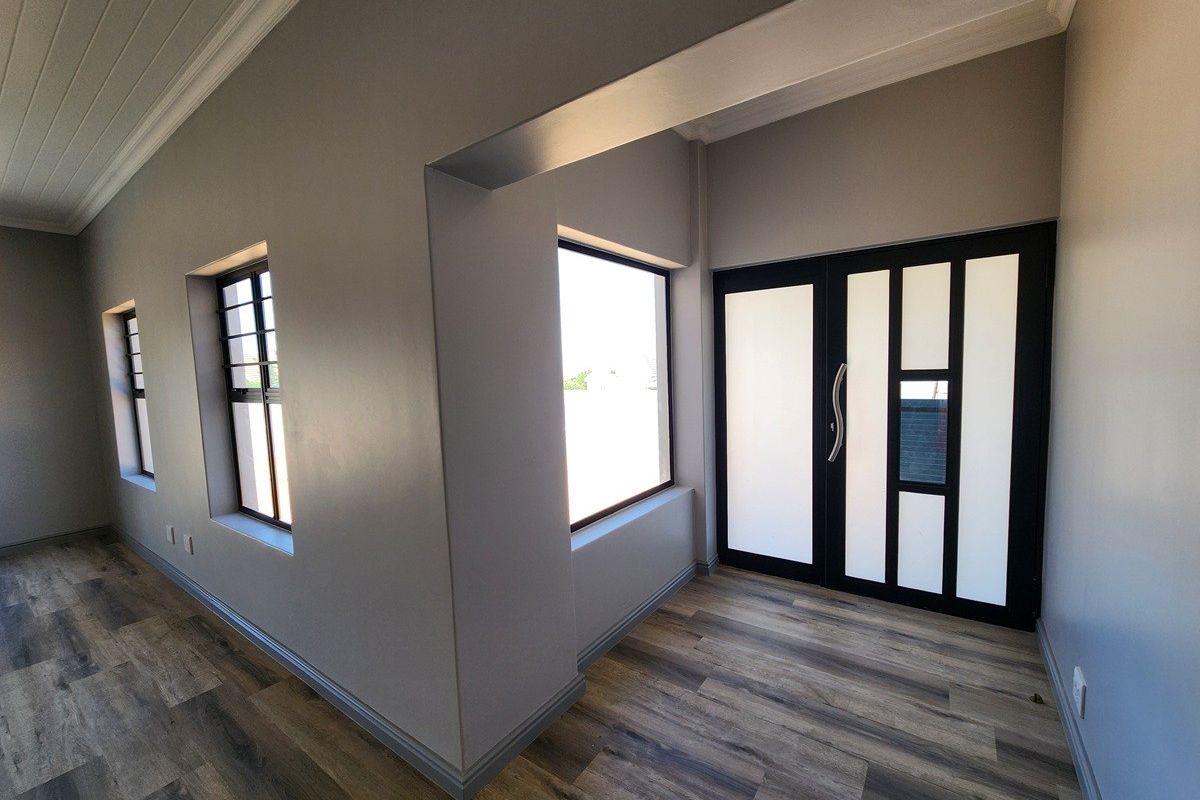 House For Sale In Malmesbury - Photo 5