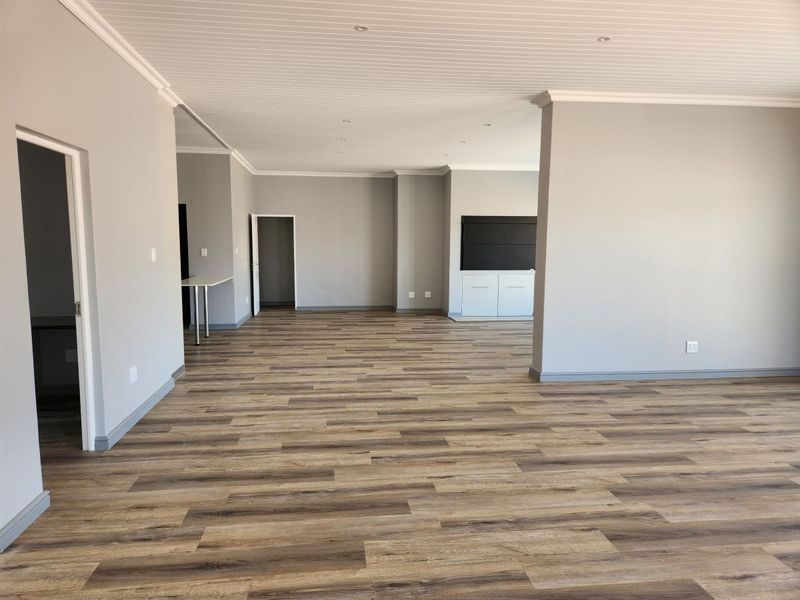 House For Sale In Malmesbury - Photo 7