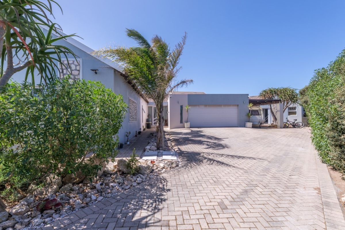 House For Sale In Langebaan - Photo 2