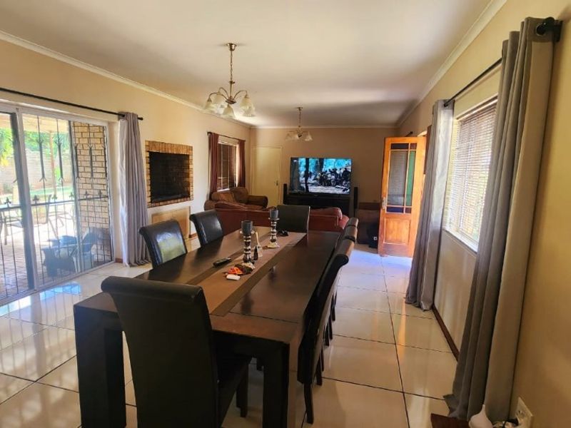 House For Sale In Malmesbury - Photo 6