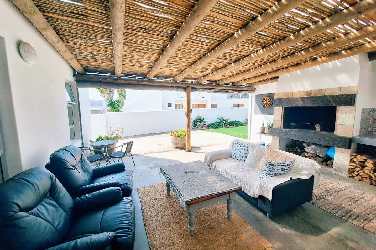 House For Sale In Jacobsbaai - Photo 4