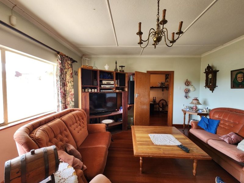 House For Sale In Malmesbury - Photo 2