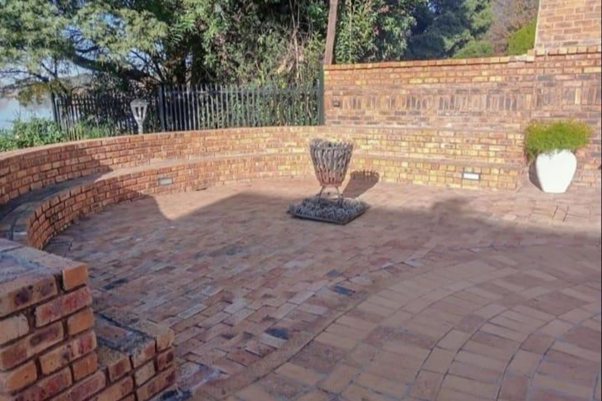 House For Sale In Brakpan - Photo 5