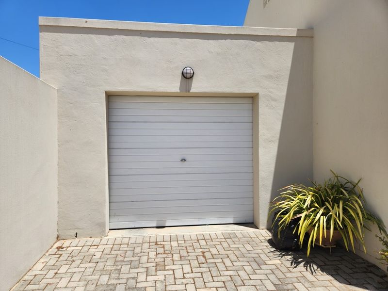 Townhouse Sold In Malmesbury - Photo 2