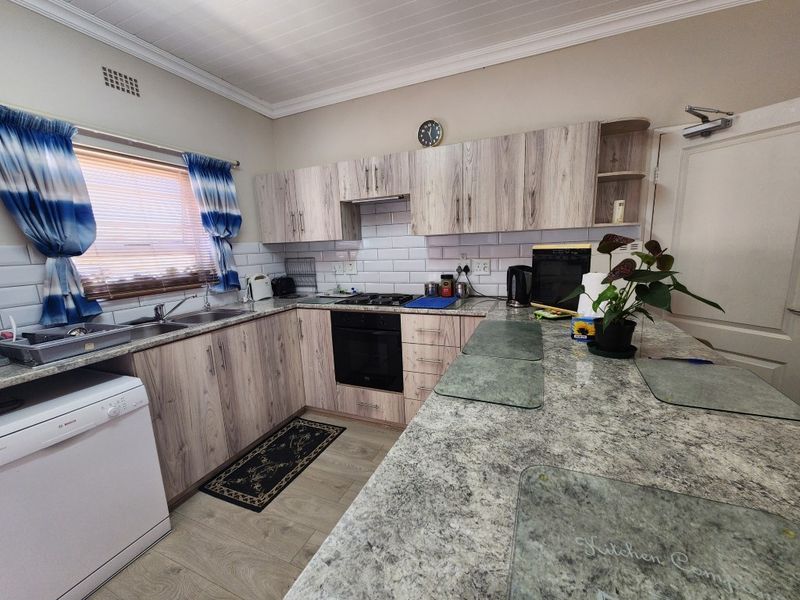 Townhouse Sold In Malmesbury - Photo 6