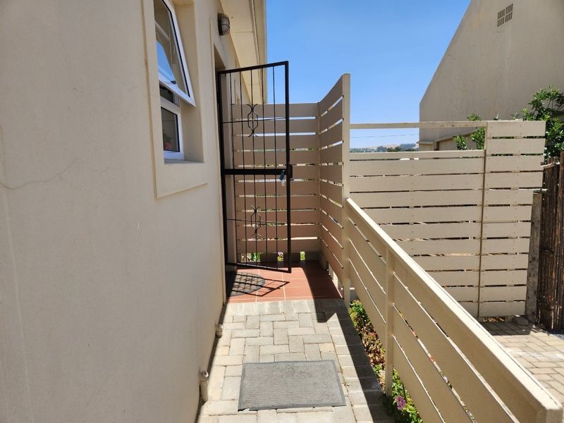 Townhouse Sold In Malmesbury - Photo 3
