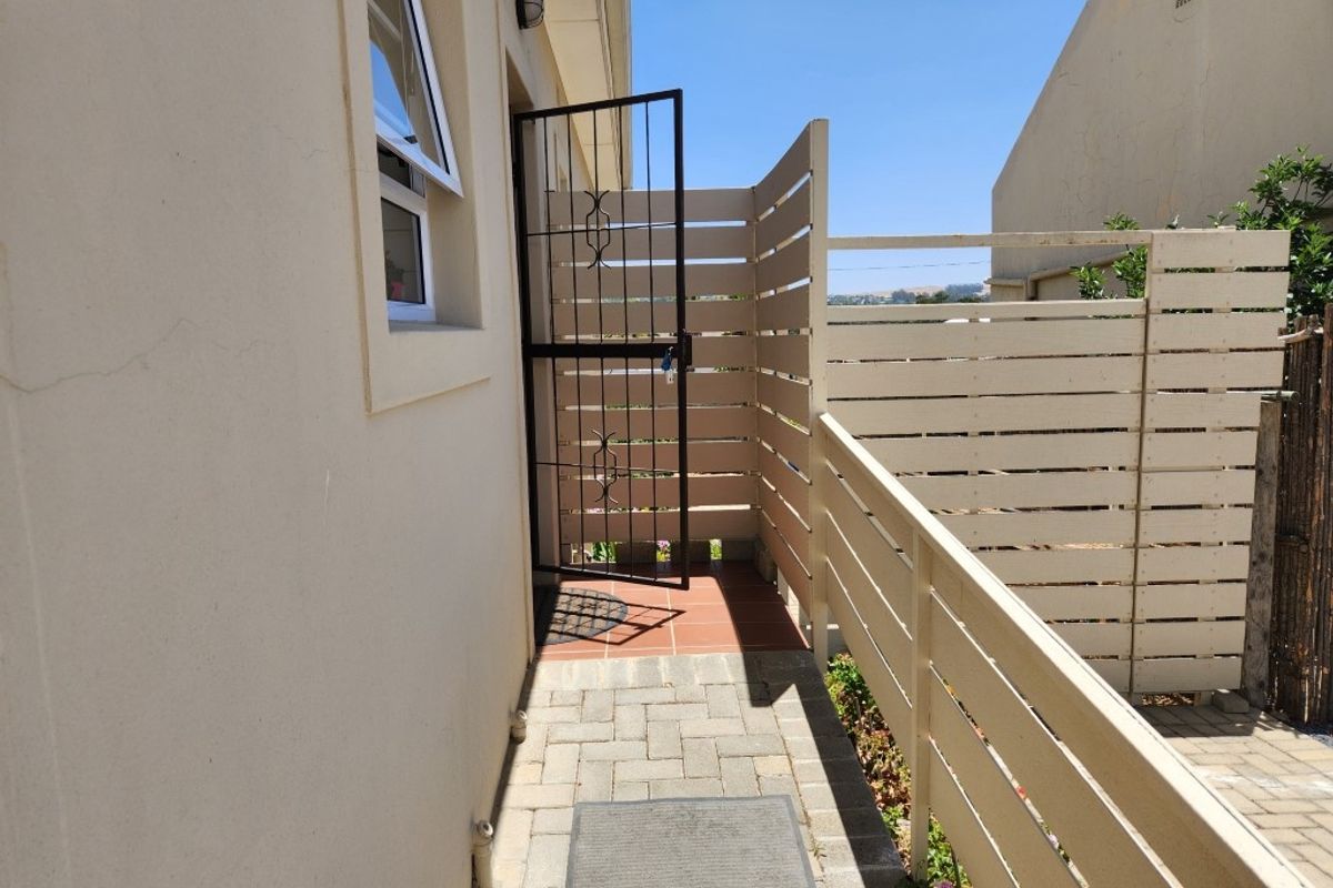 Townhouse Sold In Malmesbury - Photo 3