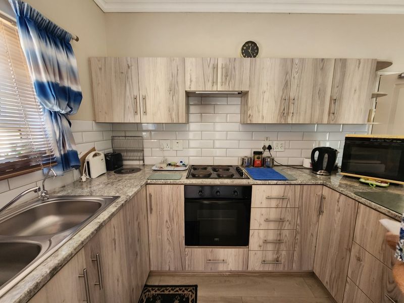 Townhouse Sold In Malmesbury - Photo 4