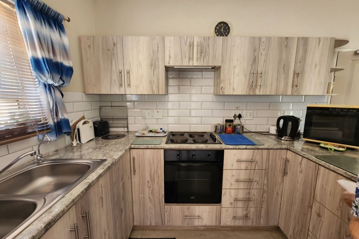 Townhouse Sold In Malmesbury - Photo 4