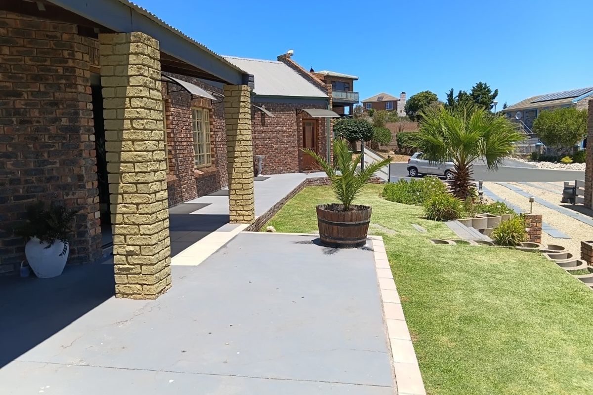 House For Sale In Langebaan - Photo 2