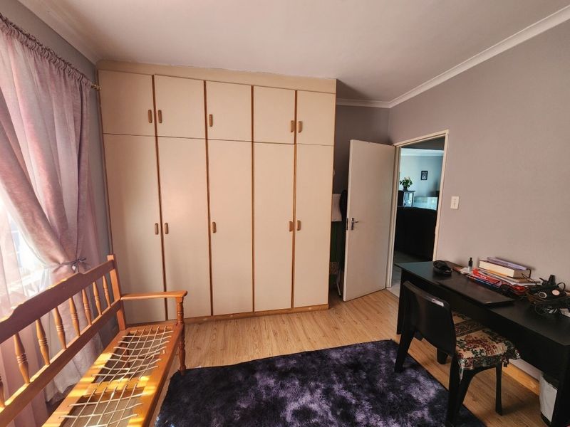 House For Sale In Malmesbury - Photo 9