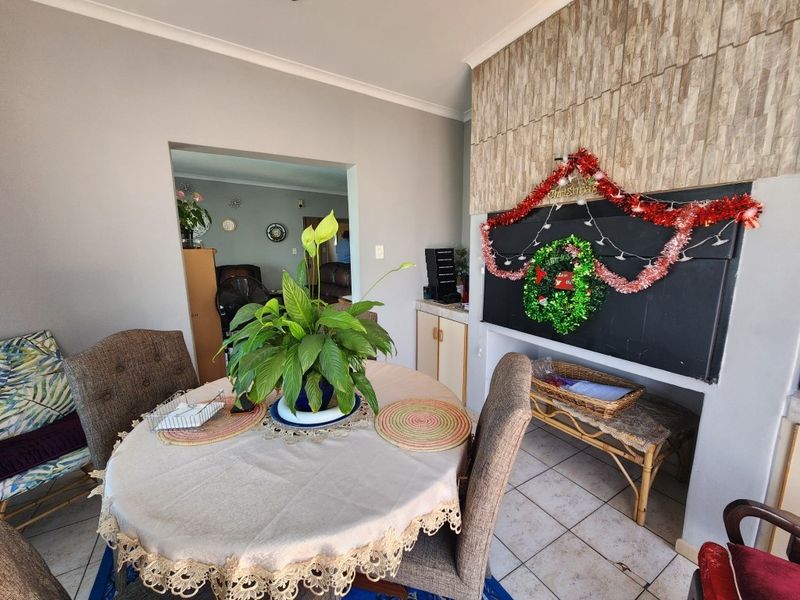 House For Sale In Malmesbury - Photo 8