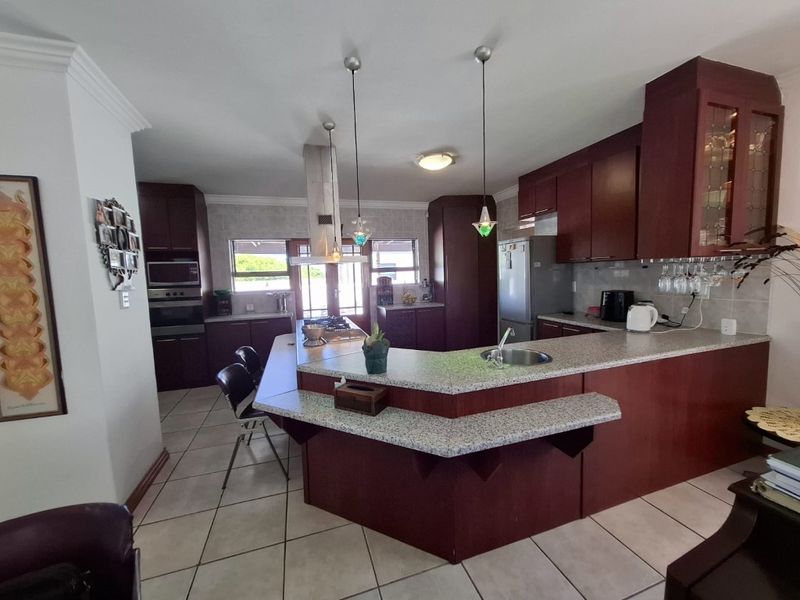 House For Sale In Langebaan - Photo 2