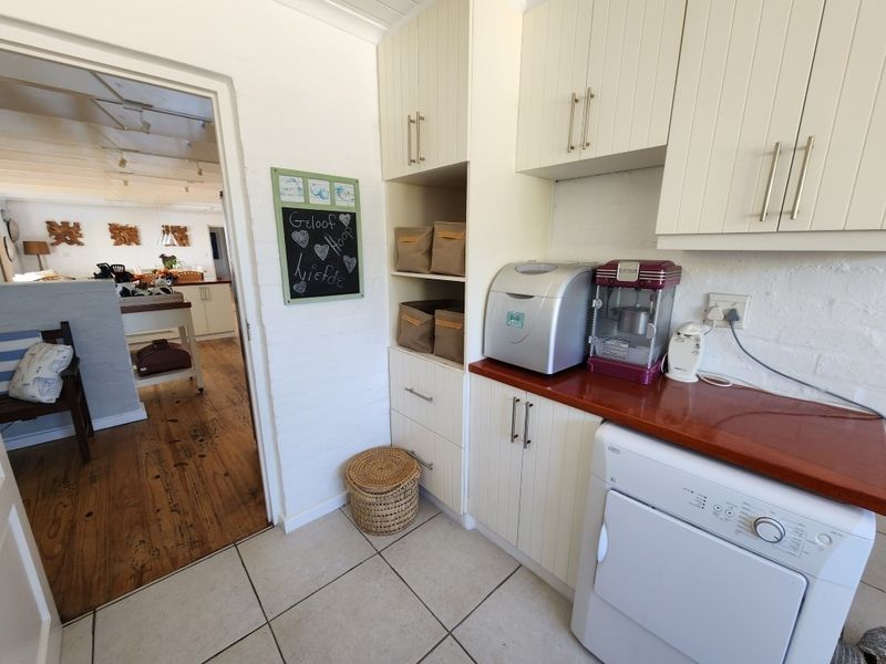 House For Sale In Yzerfontein - Photo 8