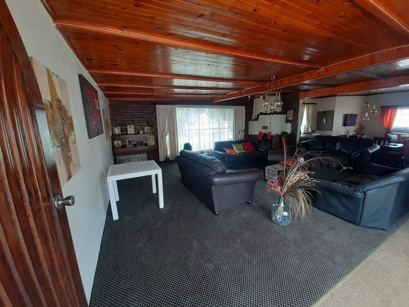 House For Sale In Brakpan - Photo 7