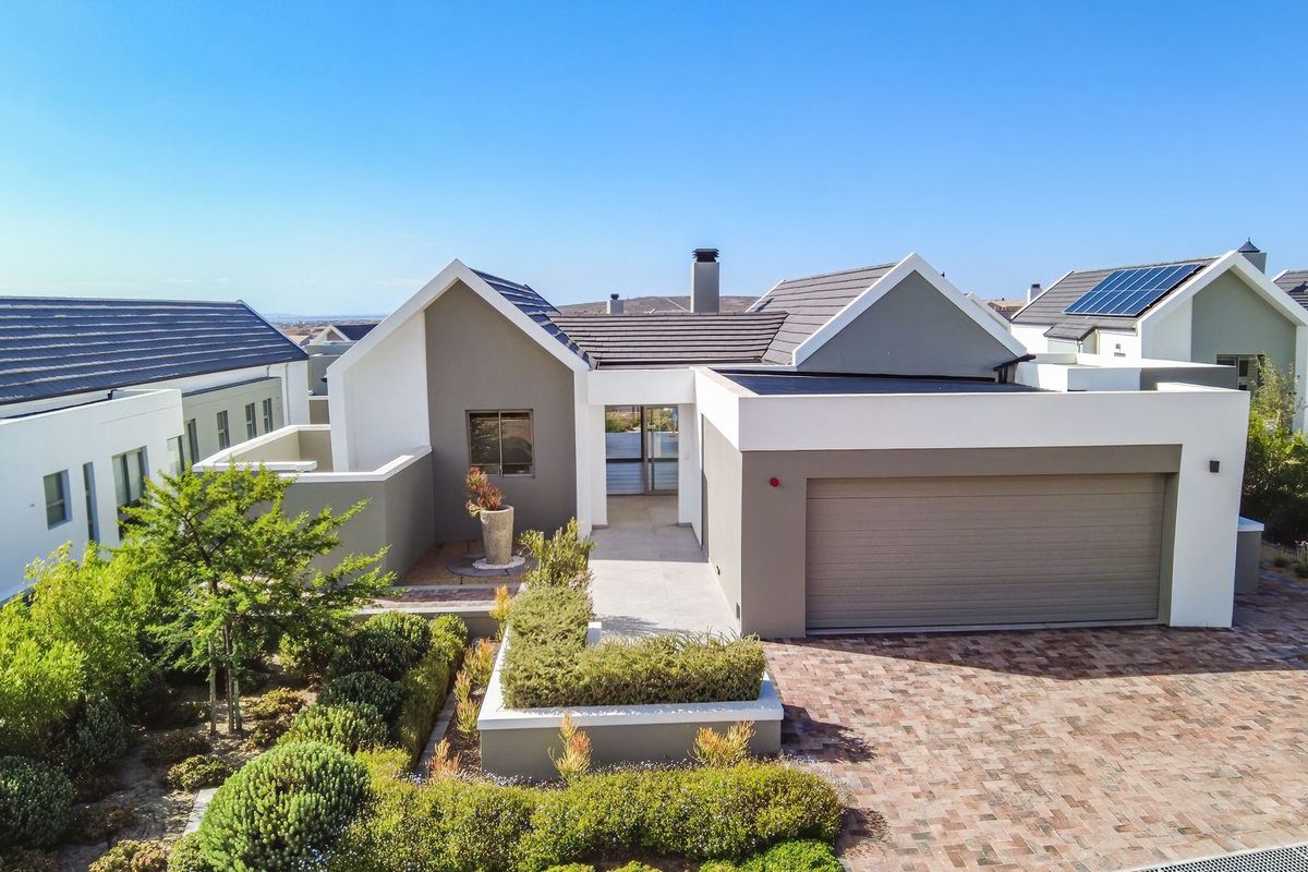 House For Sale In Langebaan - Photo 2