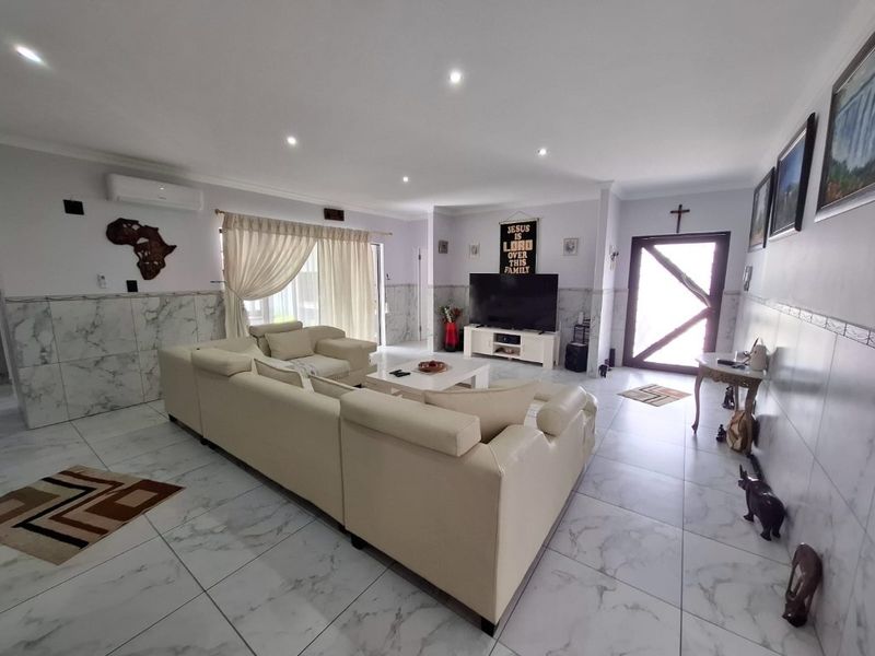 House For Sale In Langebaan - Photo 6