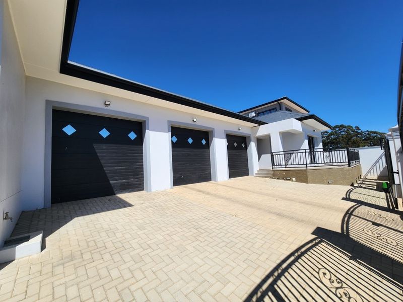 House For Sale In Malmesbury - Photo 2