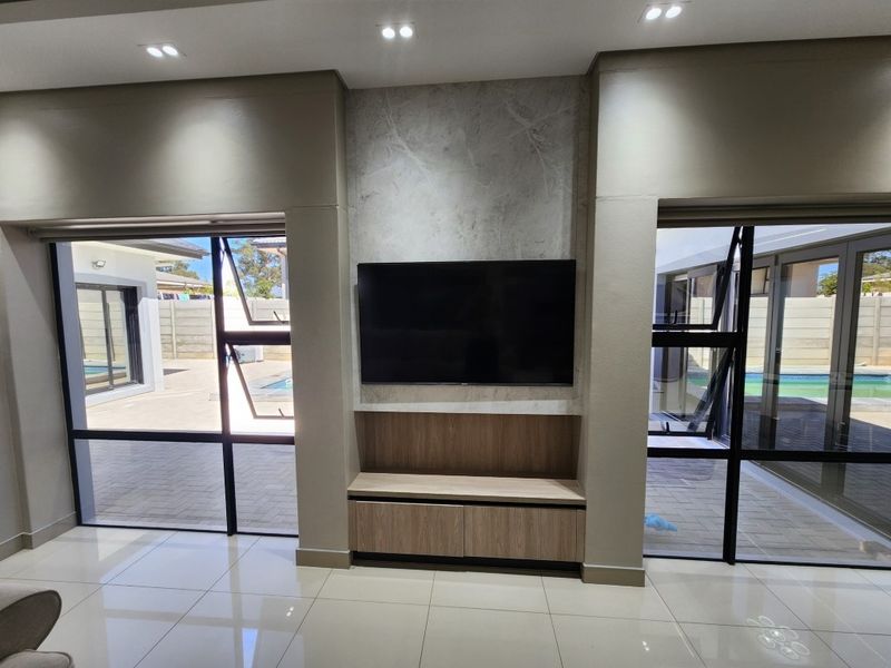 House For Sale In Malmesbury - Photo 7