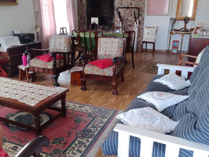 House Pending Sale In Saldanha - Photo 2