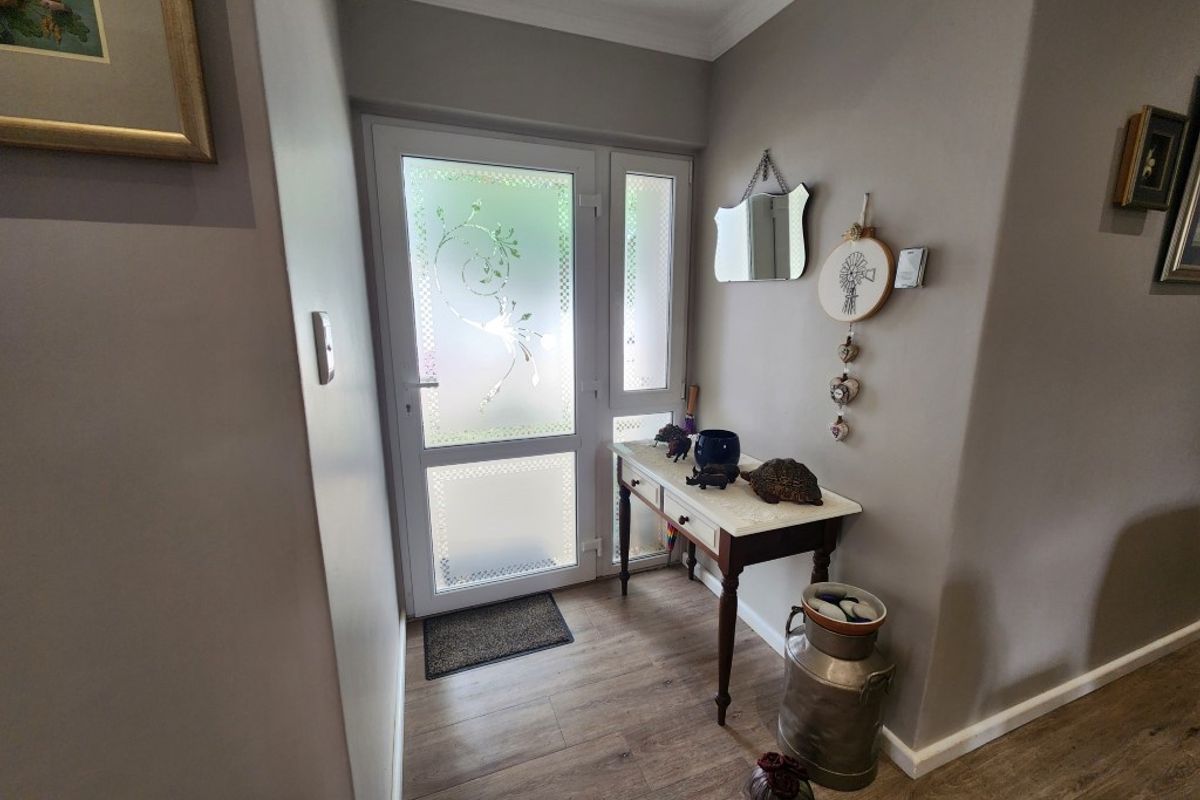 House For Sale In Malmesbury - Photo 5