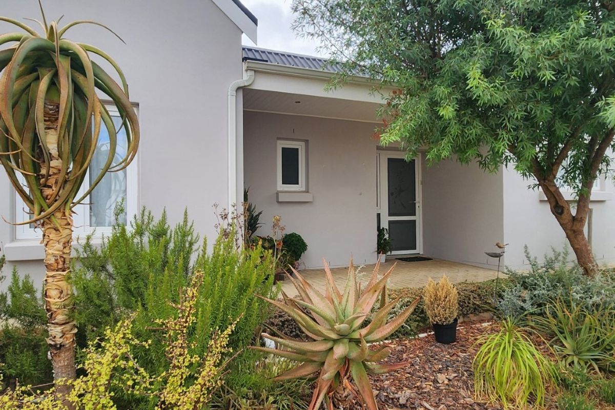 House For Sale In Malmesbury - Photo 2