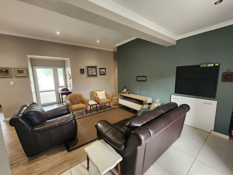 House For Sale In Malmesbury - Photo 7