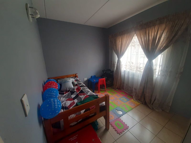 Apartment For Sale In Benoni - Photo 5