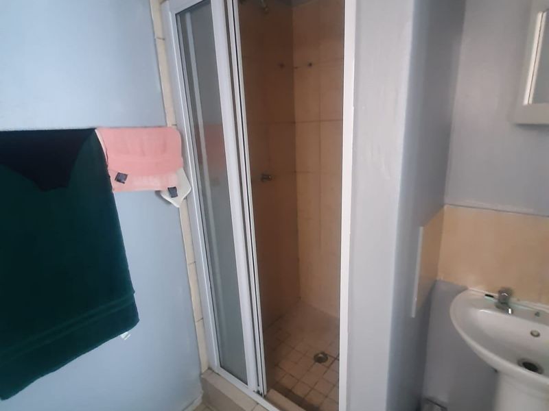 Apartment For Sale In Benoni - Photo 7