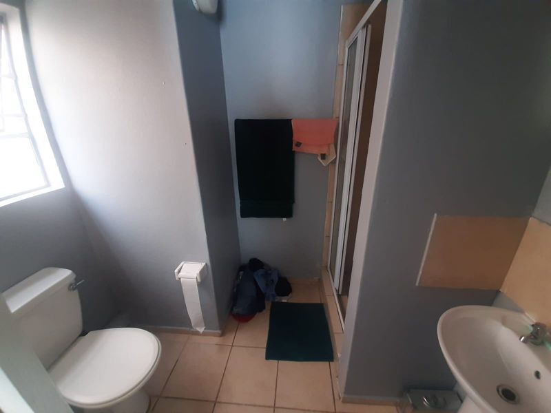 Apartment For Sale In Benoni - Photo 6