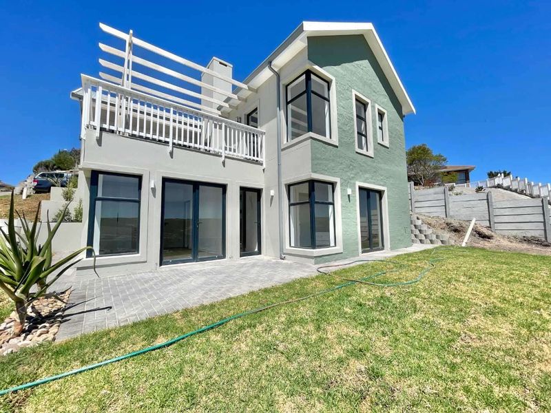 House For Sale In Mossel Bay - Photo 4