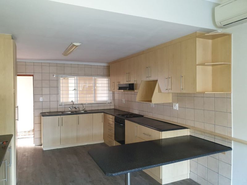 House Rental Monthly In Langebaan - Photo 2