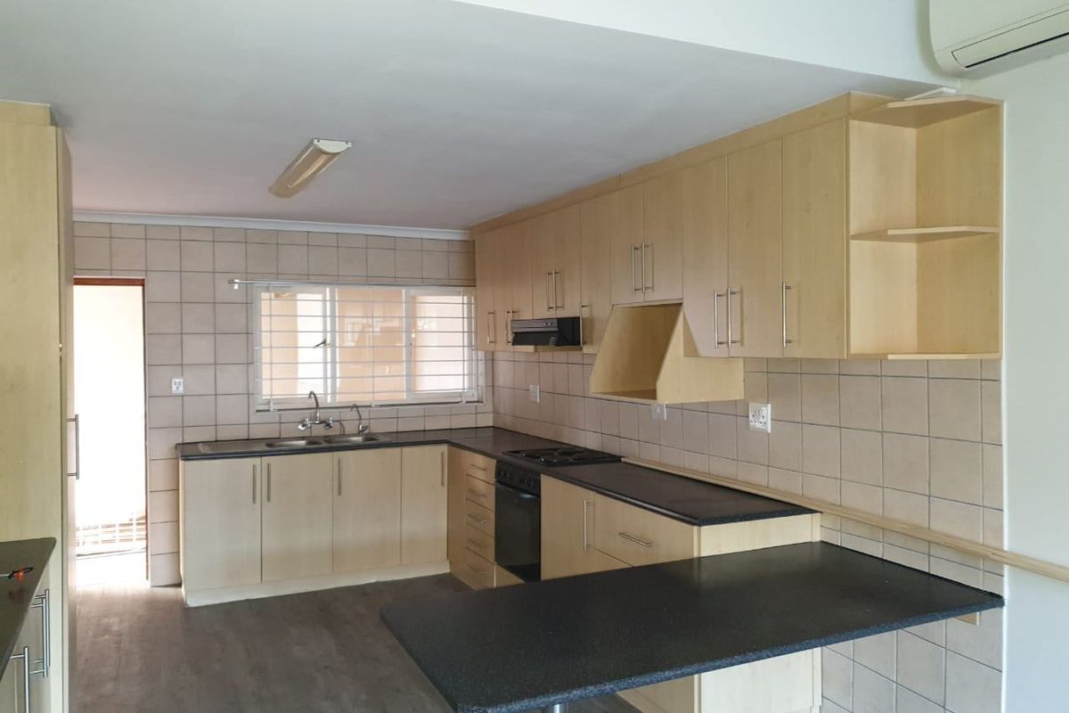 House Rental Monthly In Langebaan - Photo 2