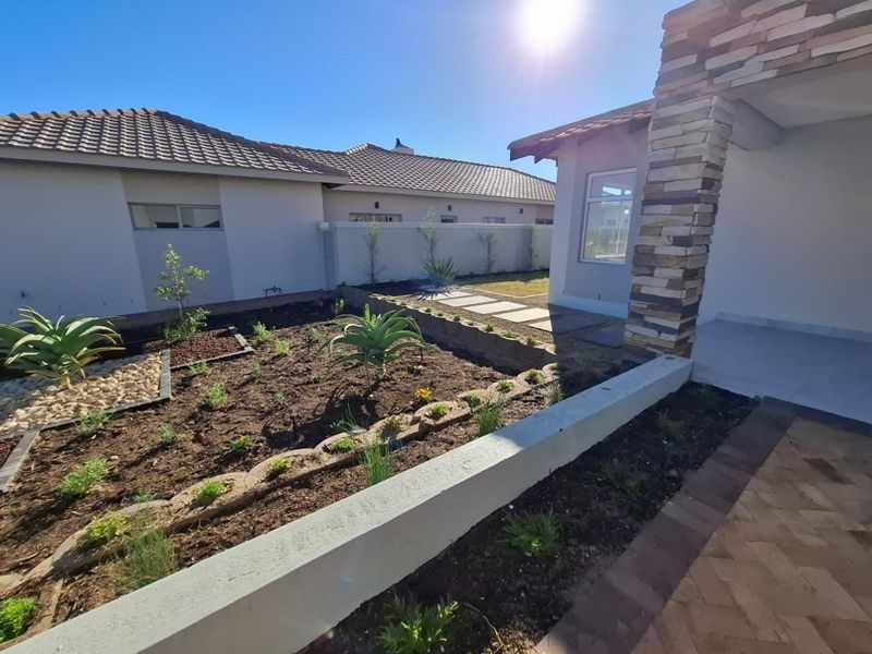 House For Sale In Langebaan - Photo 4