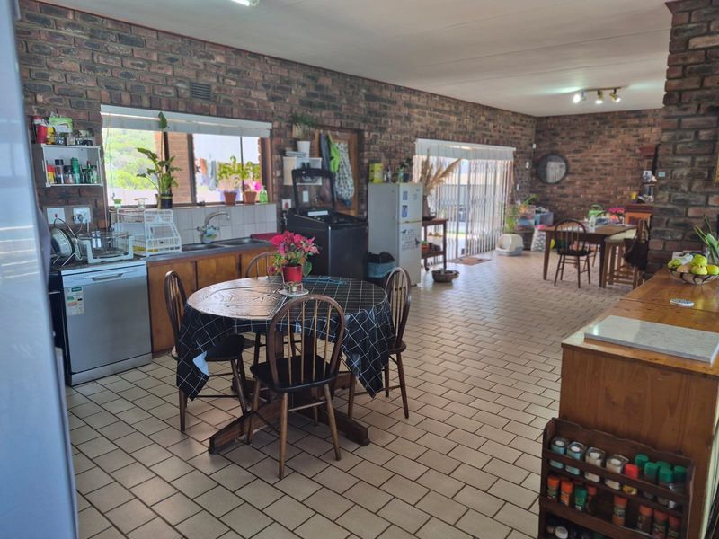House For Sale In Mossel Bay - Photo 8