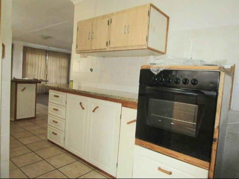 House For Sale In Mossel Bay - Photo 6